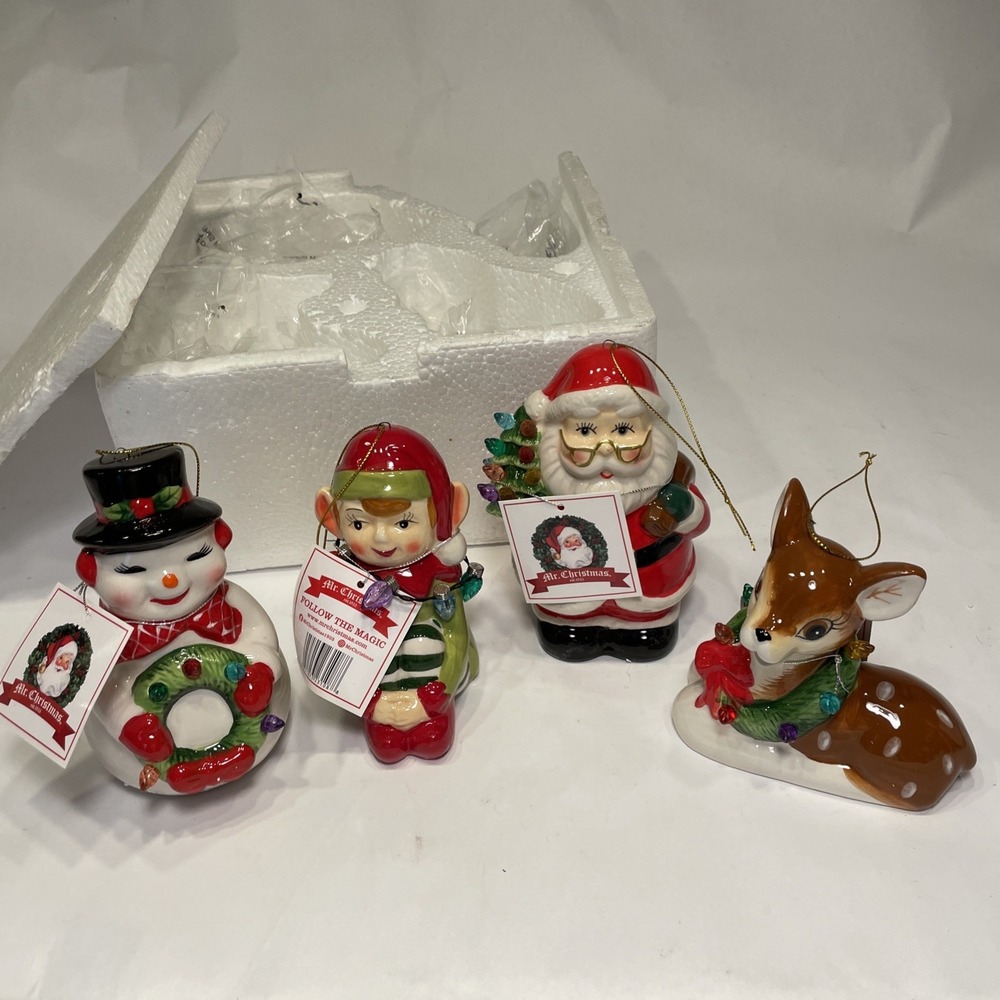 4  Mr Christmas Follow The Magic Ceramic Light Up Timer Ornament Figurines -New
